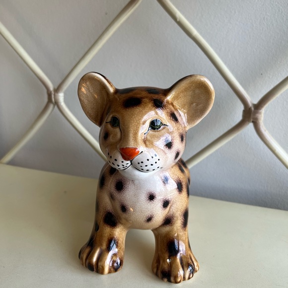 Vintage Ceramic baby tiger Figurine. Made in Italy - Picture 10 of 11